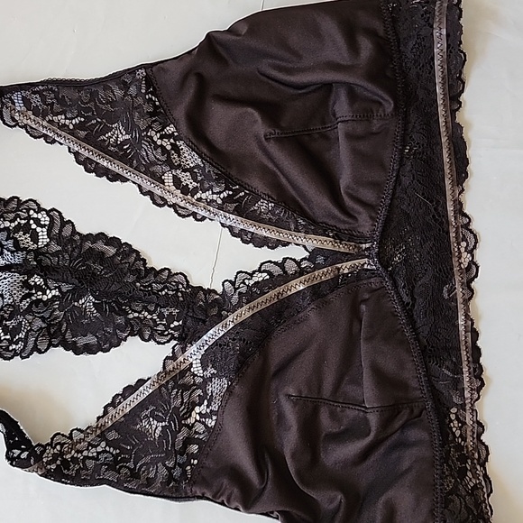 2 -Maidenform Bras: T-Back Lace Bralettes, Both Large, - Picture 9 of 12